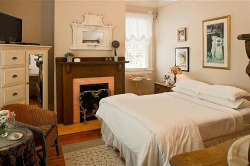 Beaufort House 4*
