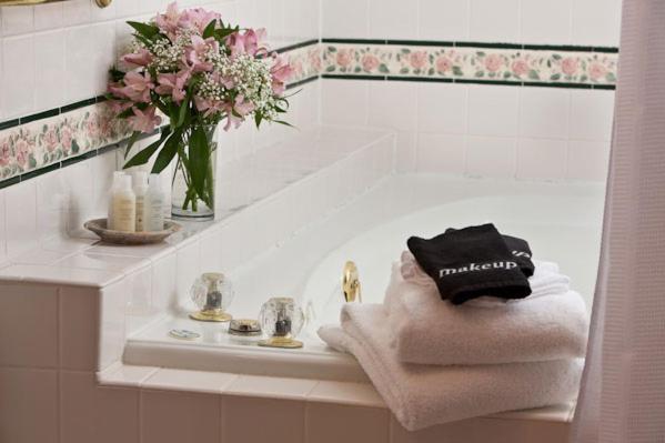 Beaufort House Bed & Breakfast 4*